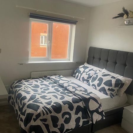 Double Room In A Cul De Sac Area เวลลิงเบรอ ภายนอก รูปภาพ